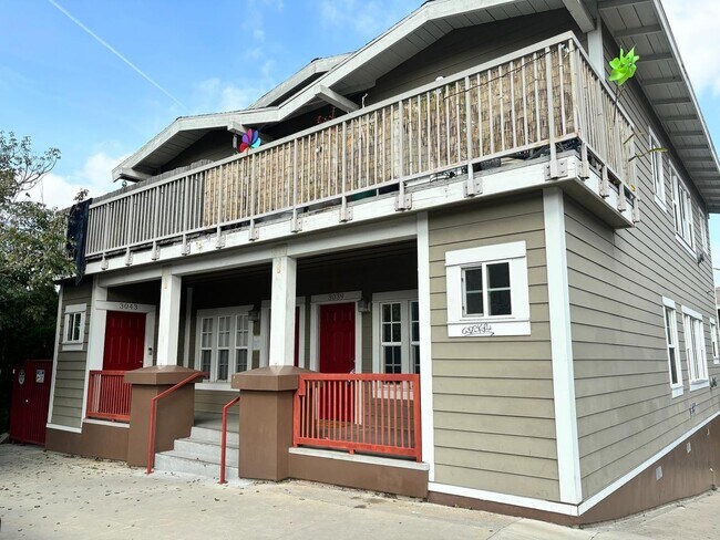 Primary Photo - Rent Now at 12ths st