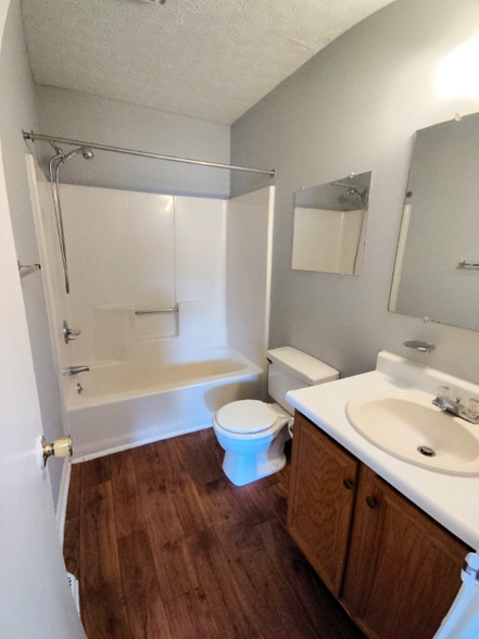 Primary Photo - 14 Fonda Dr