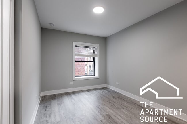 Building Photo - 1139 Oak Ave