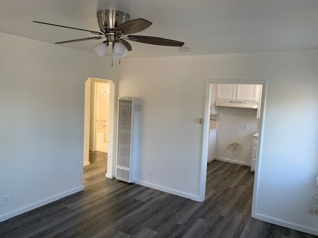 Hallway & Entrance to Kitchen - 11730 Lakewood Blvd