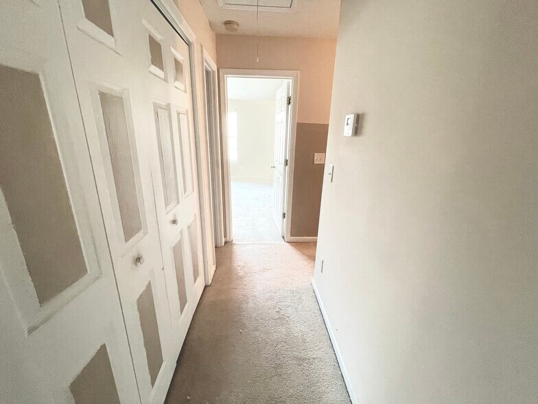 Building Photo - 7134 Georges Way