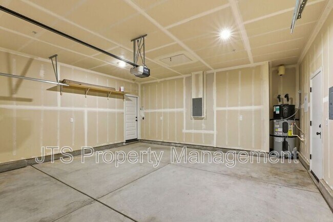 Building Photo - 12542 Surfbird Wy