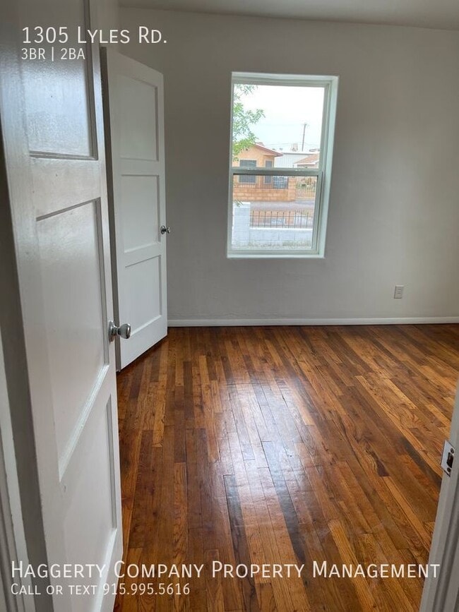 Building Photo - 1305 Lyles Rd