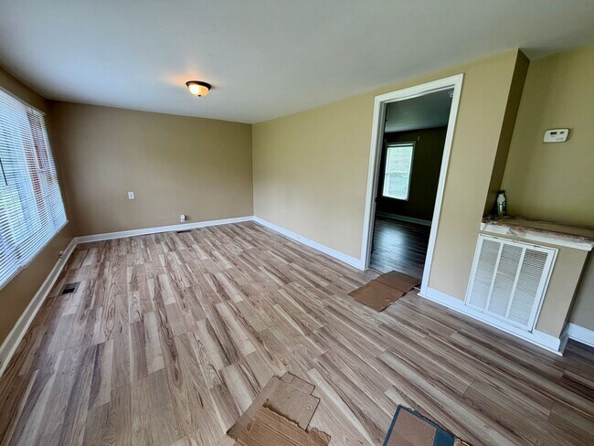 Building Photo - 1414 Daresa Ln