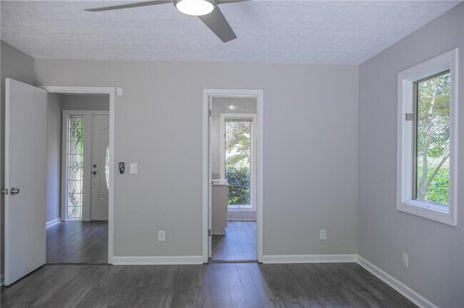 Building Photo - 4079 Dunnington Dr