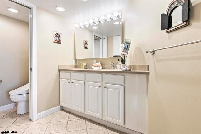 Building Photo - 3851 Boardwalk