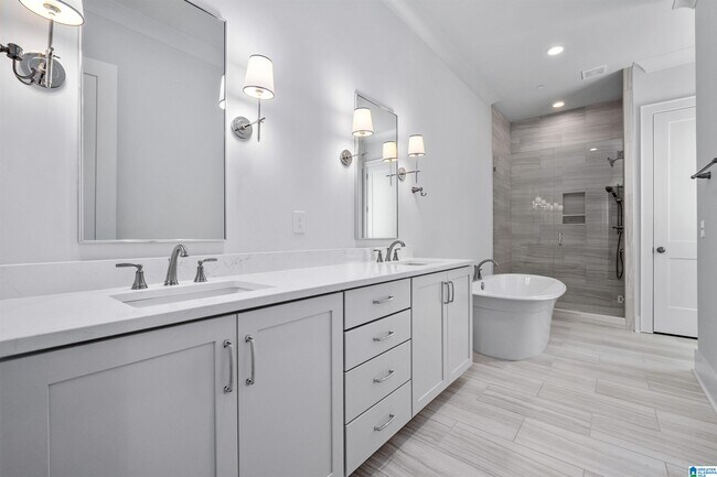 Building Photo - 3789 Poe Dr