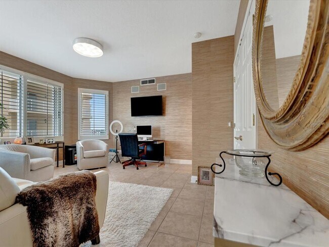 Building Photo - 555 5th Ave NE