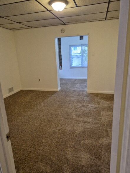 Building Photo - 501 Beatty Rd