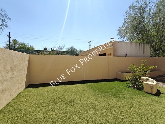 Building Photo - 605 S 4th Ave