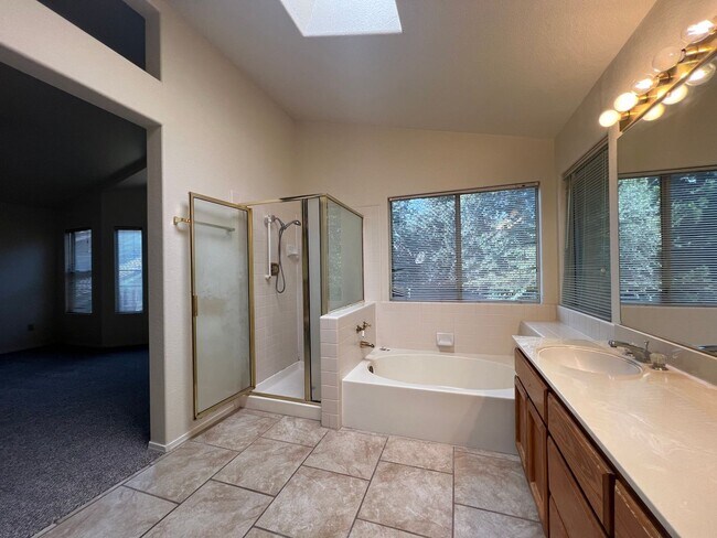 Building Photo - 8330 Sea Island Ct