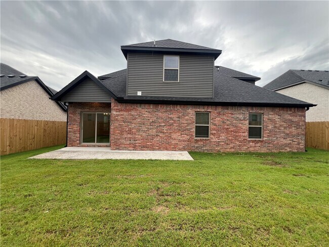 Building Photo - 7202 SW Basswood Ave