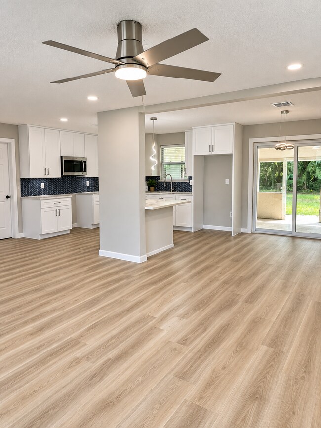 Building Photo - 4105 Macgregor Dr
