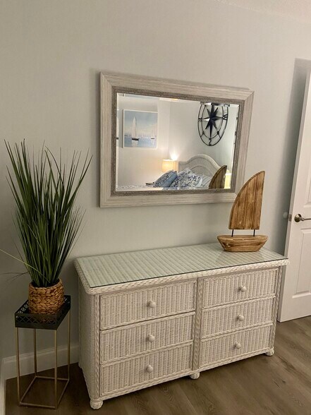 Building Photo - 299 E Central Blvd