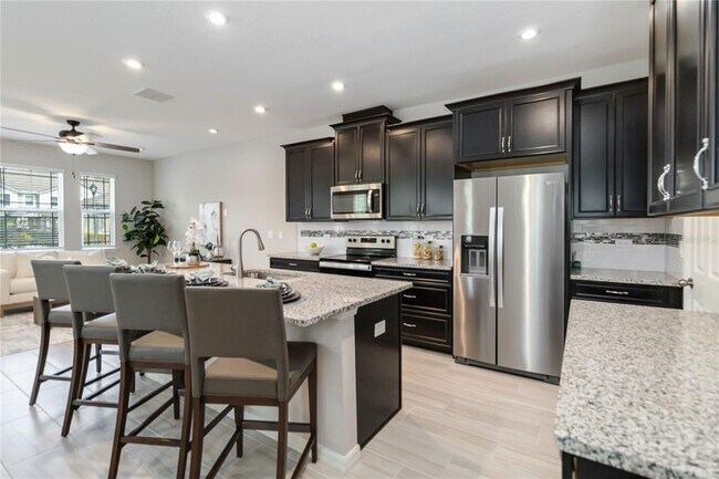 Building Photo - 9109 Legado Dr