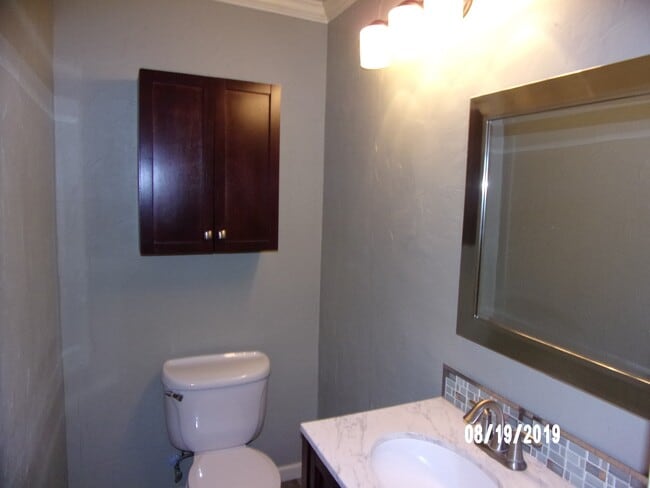Building Photo - 7418 Jalna St