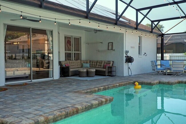 Building Photo - Executive Home in Dr. Phillips