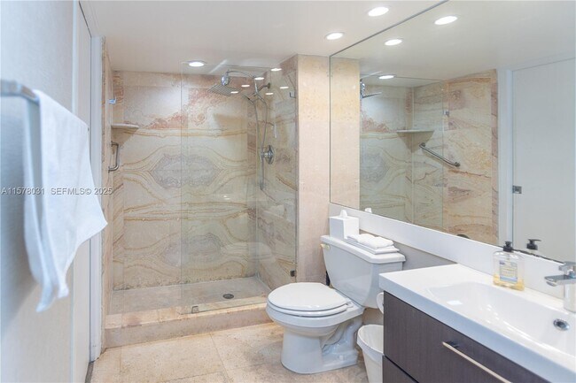 Building Photo - 90 Alton Rd