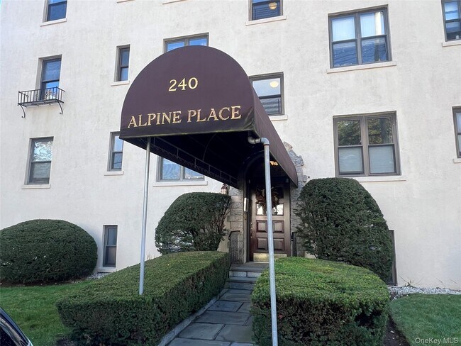 Primary Photo - 240 Alpine Pl