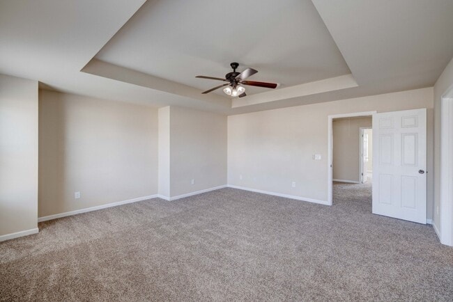 Building Photo - 654 Pemberton Dr