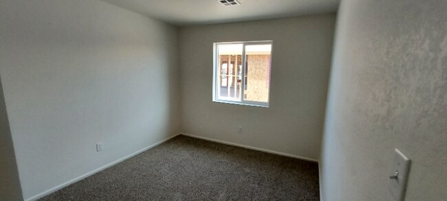 Building Photo - 7809 E 45th Ln