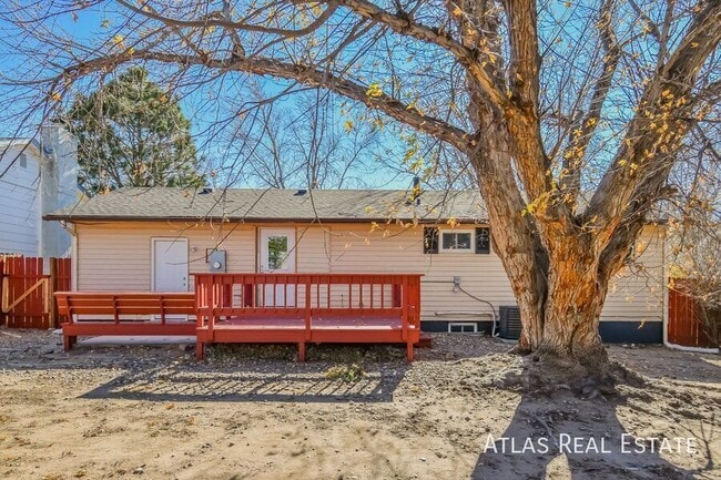 Building Photo - 4644 Scenic Cir