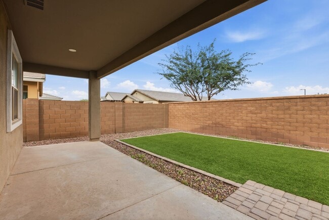 Building Photo - Stunning Queen Creek Home – Modern Comfort in the Spur Crossing Community
