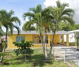 Building Photo - 1112 James Rd