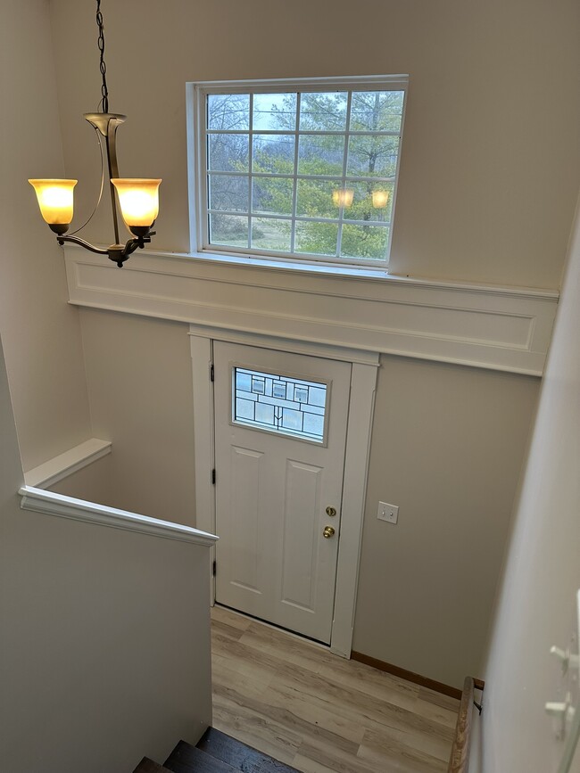 Building Photo - 805 Black Jack Rd