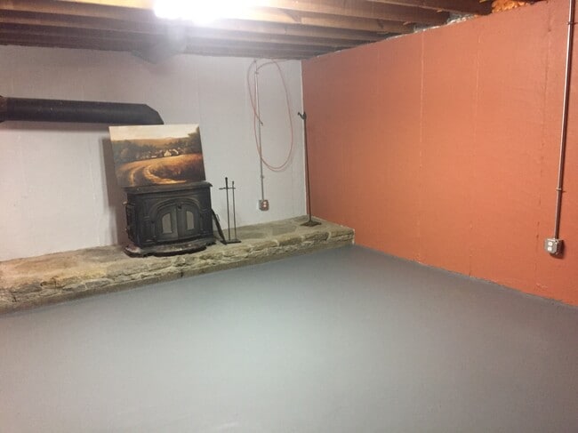 Building Photo - 9490 Wynnecrest Dr