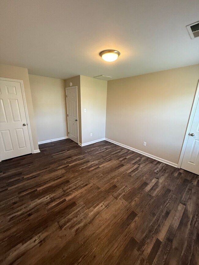 Building Photo - 2 Bedroom, 1 Bathroom in Nicholasville!