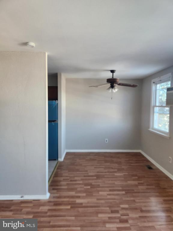 Building Photo - 228 Erica St