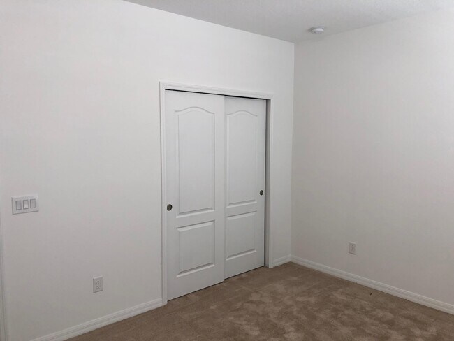 Building Photo - 13167 Granger Ave