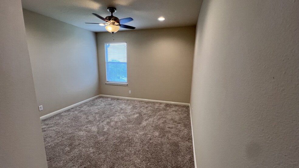 Bedroom #2 - 18439 Rogers Bend