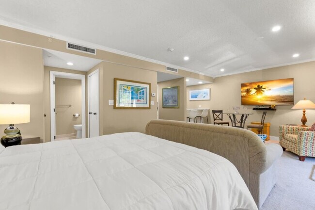 Building Photo - 36750 US Hwy 19 N