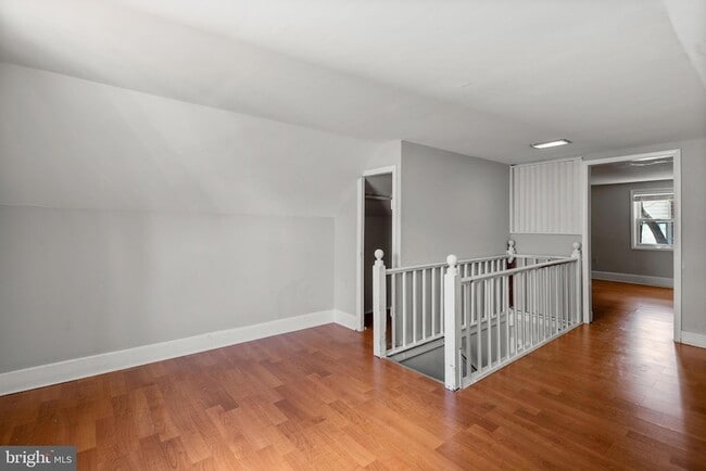 Building Photo - 2107 Brighton Rd