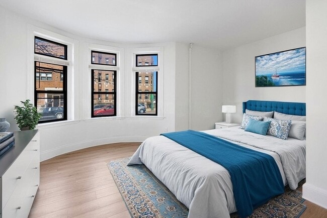 Primary Photo - 864 Huntington Ave