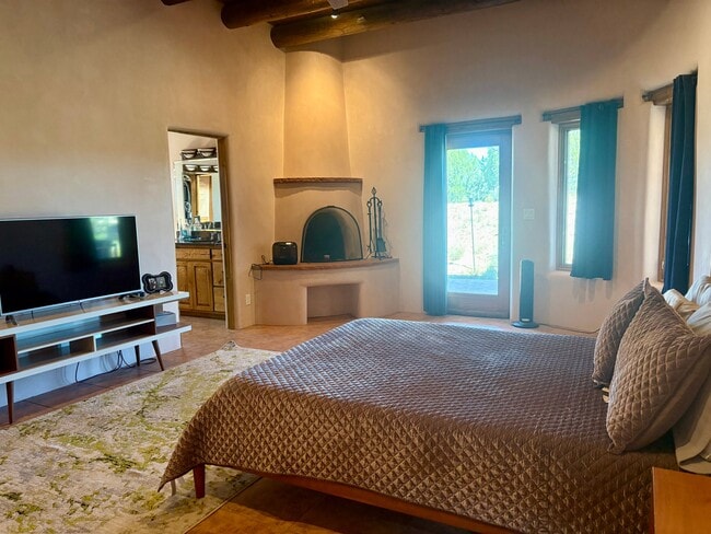 Building Photo - 31 Cll Capulin