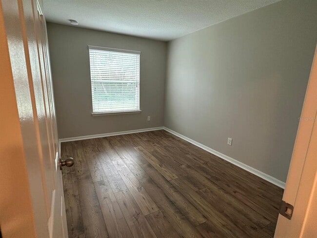 Building Photo - 3588 Brighton Park Cir