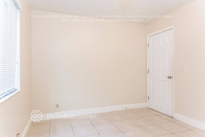 Building Photo - 6104 Strawberry Lakes Cir