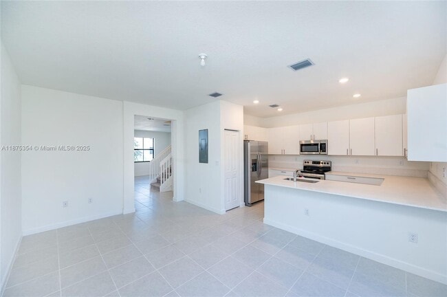 Building Photo - 28613 SW 132nd Ct
