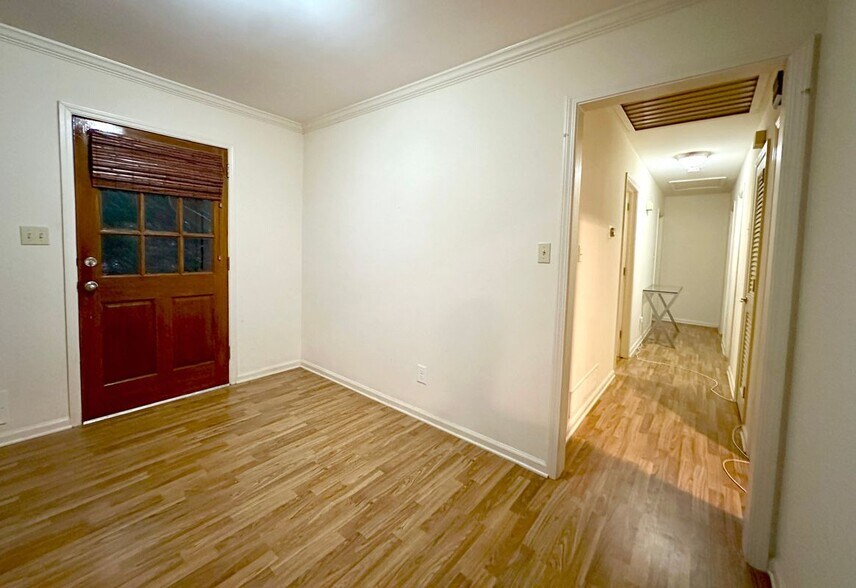 Building Photo - 759 Mockingbird Ln
