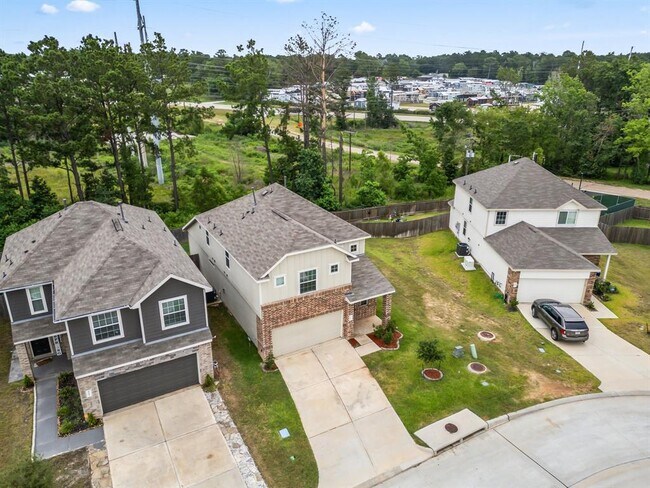 Building Photo - 208 Shelby Meadow Dr