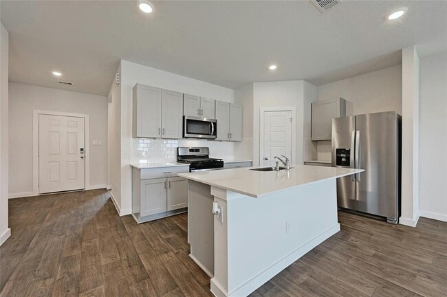 Building Photo - 313 Merriman Rd