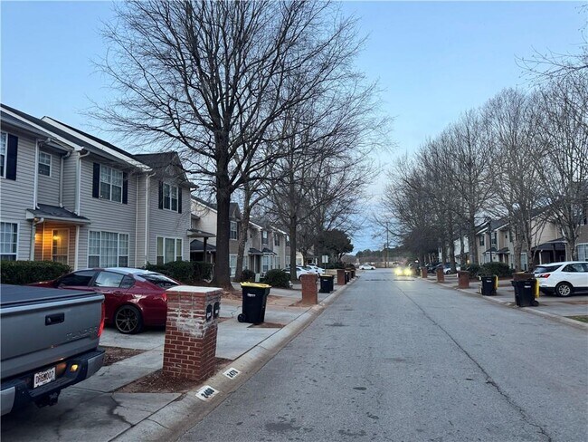 Building Photo - 2468 Brianna Dr