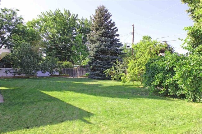 Building Photo - 7210 W Brookover Dr