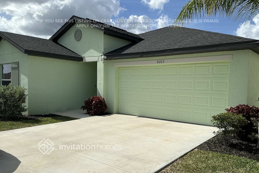 Building Photo - 4203 Palatina Way
