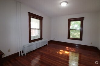 Building Photo - 103-105 Lincoln St / Owen Properties, LLC