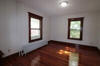 Building Photo - 103-105 Lincoln St / Owen Properties, LLC