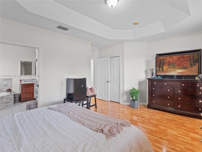 Building Photo - 4401 NW 113th Ct